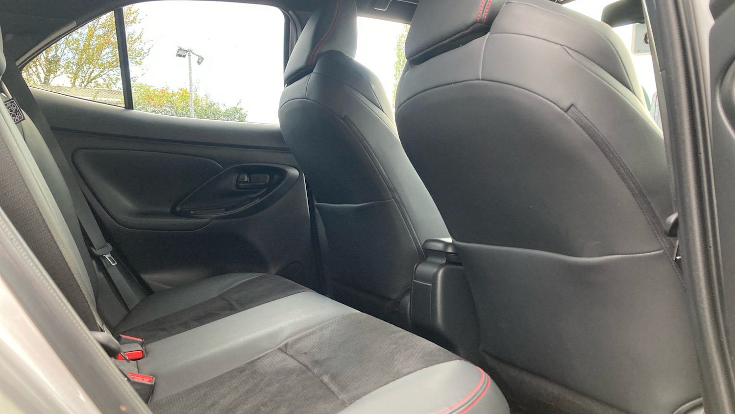 Used Toyota Yaris Cross 2023 for sale - 76694157: Photo 12