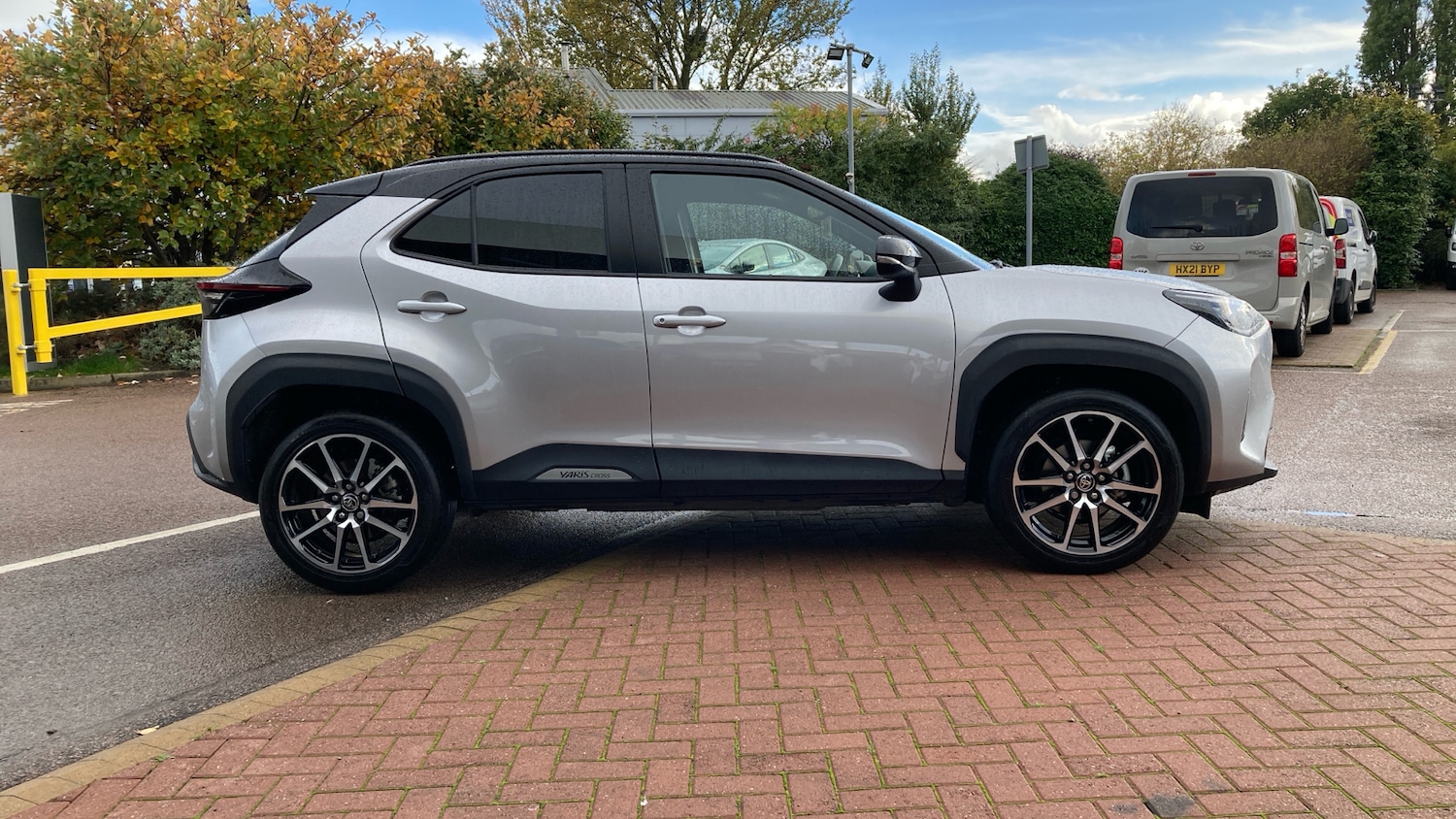 Used Toyota Yaris Cross 2023 for sale - 76694157: Photo 16