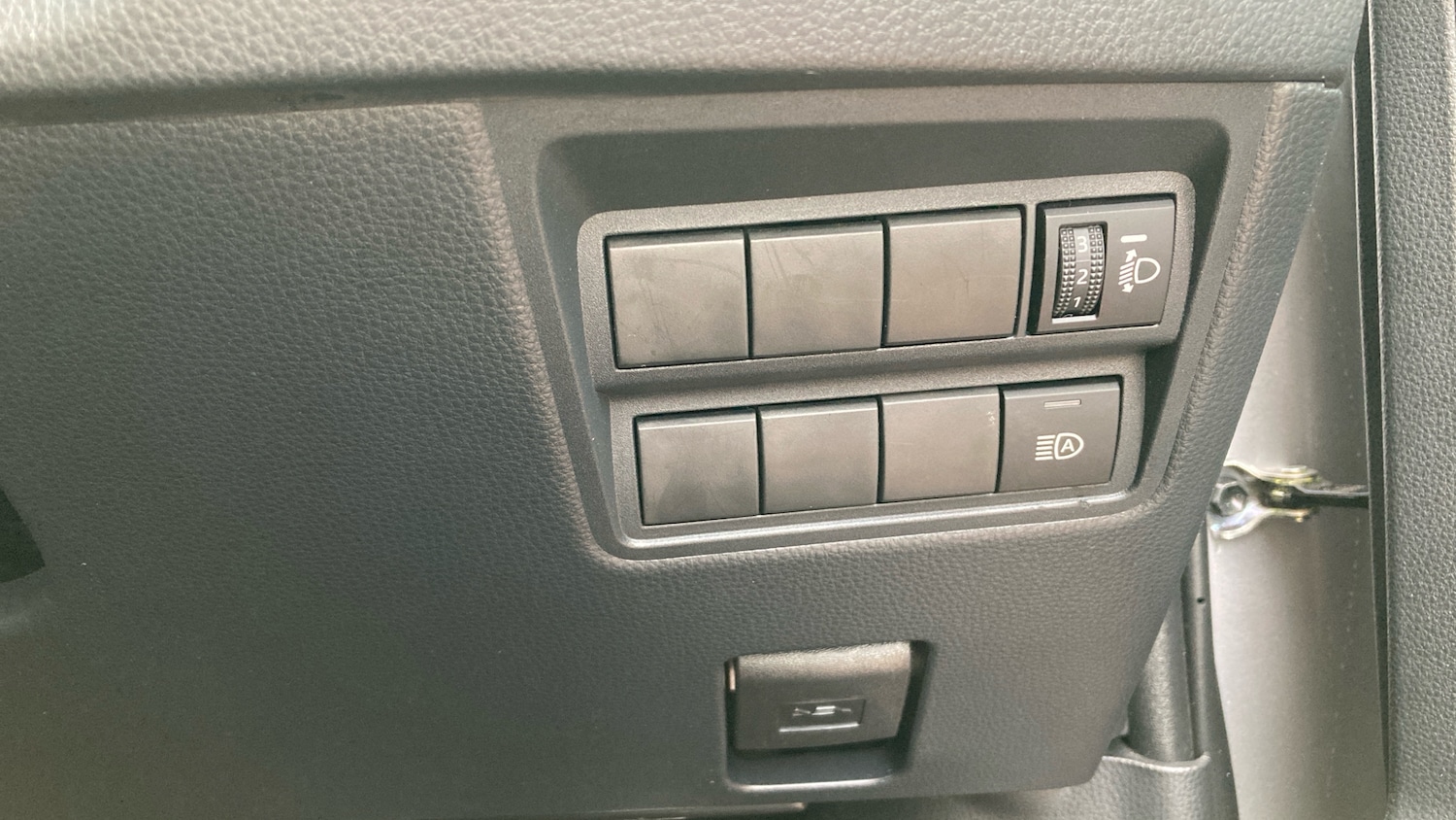 Used Toyota Yaris Cross 2023 for sale - 76694157: Photo 32