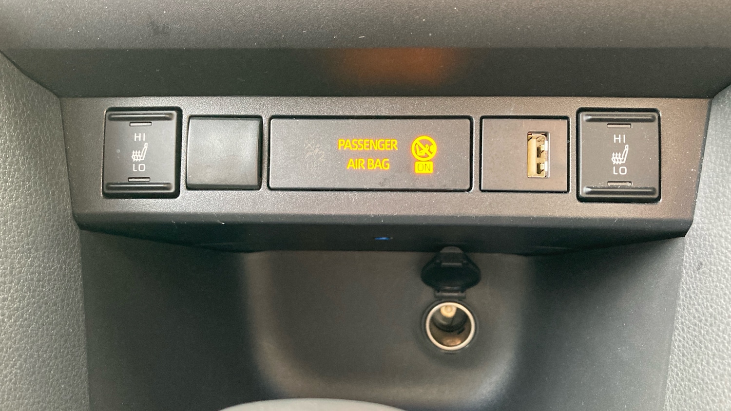 Used Toyota Yaris Cross 2023 for sale - 76694157: Photo 33