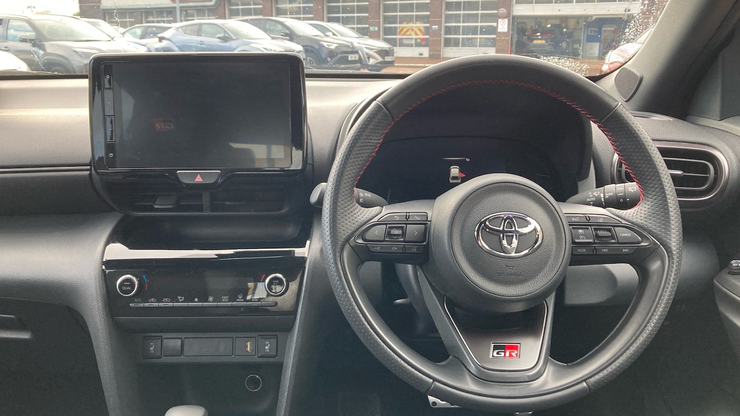 Used Toyota Yaris Cross 2023 for sale - 76694157: Photo 6