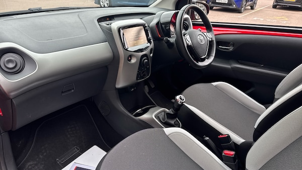 Used Toyota AYGO 2018 for sale - 76289116: Photo 10