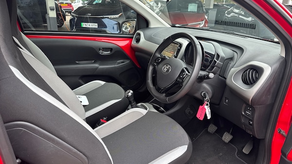Used Toyota AYGO 2018 for sale - 76289116: Photo 11