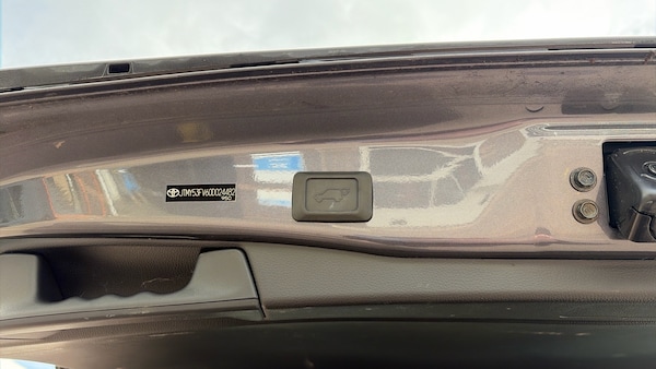 Used Toyota RAV4 2022 for sale - 76257573: Photo 31