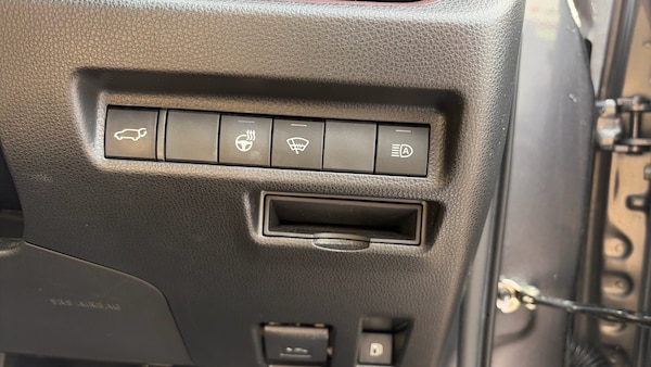 Used Toyota RAV4 2022 for sale - 76257573: Photo 45