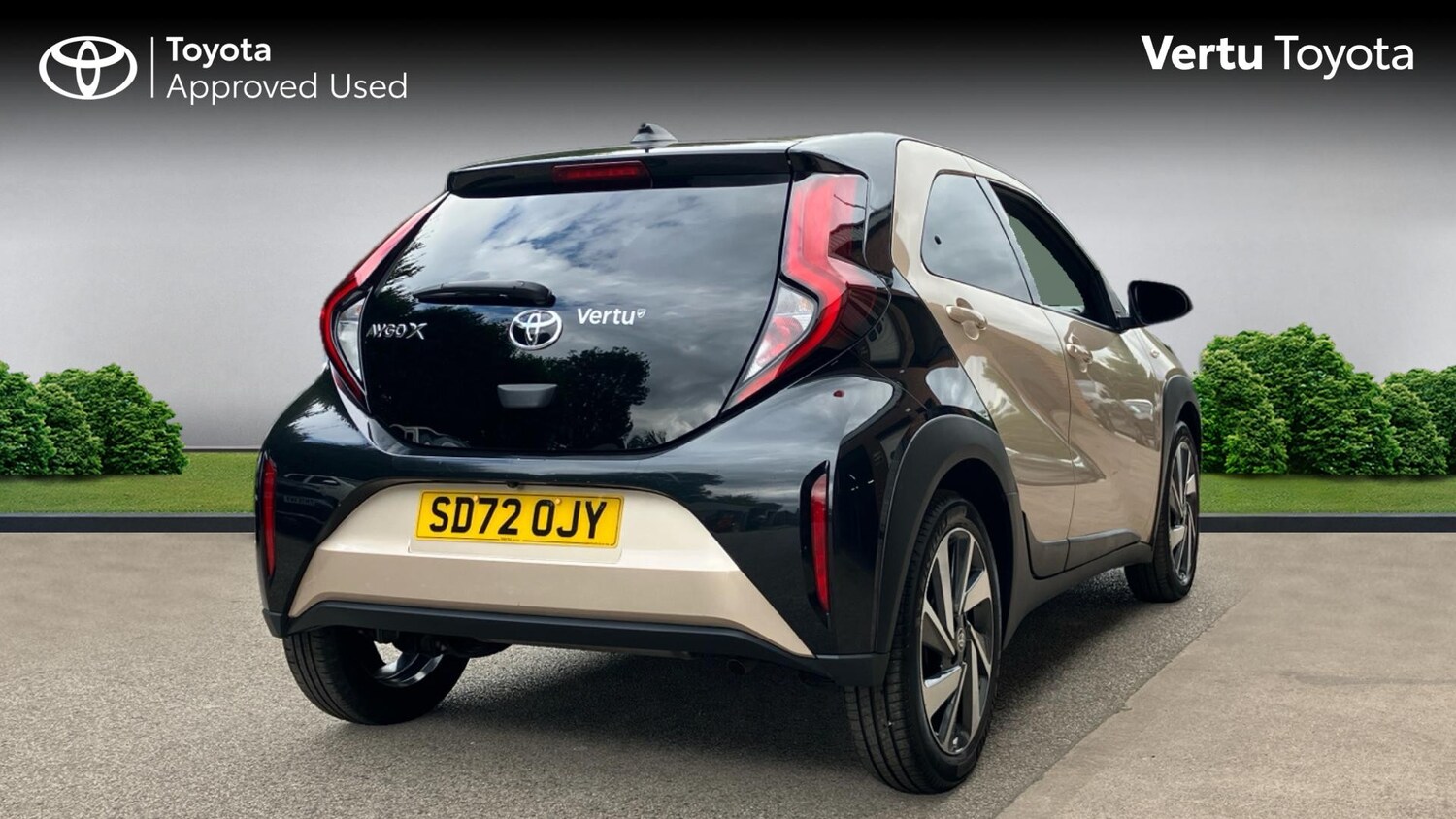 Used Toyota Aygo X 2022 for sale - 76330342: Photo 2