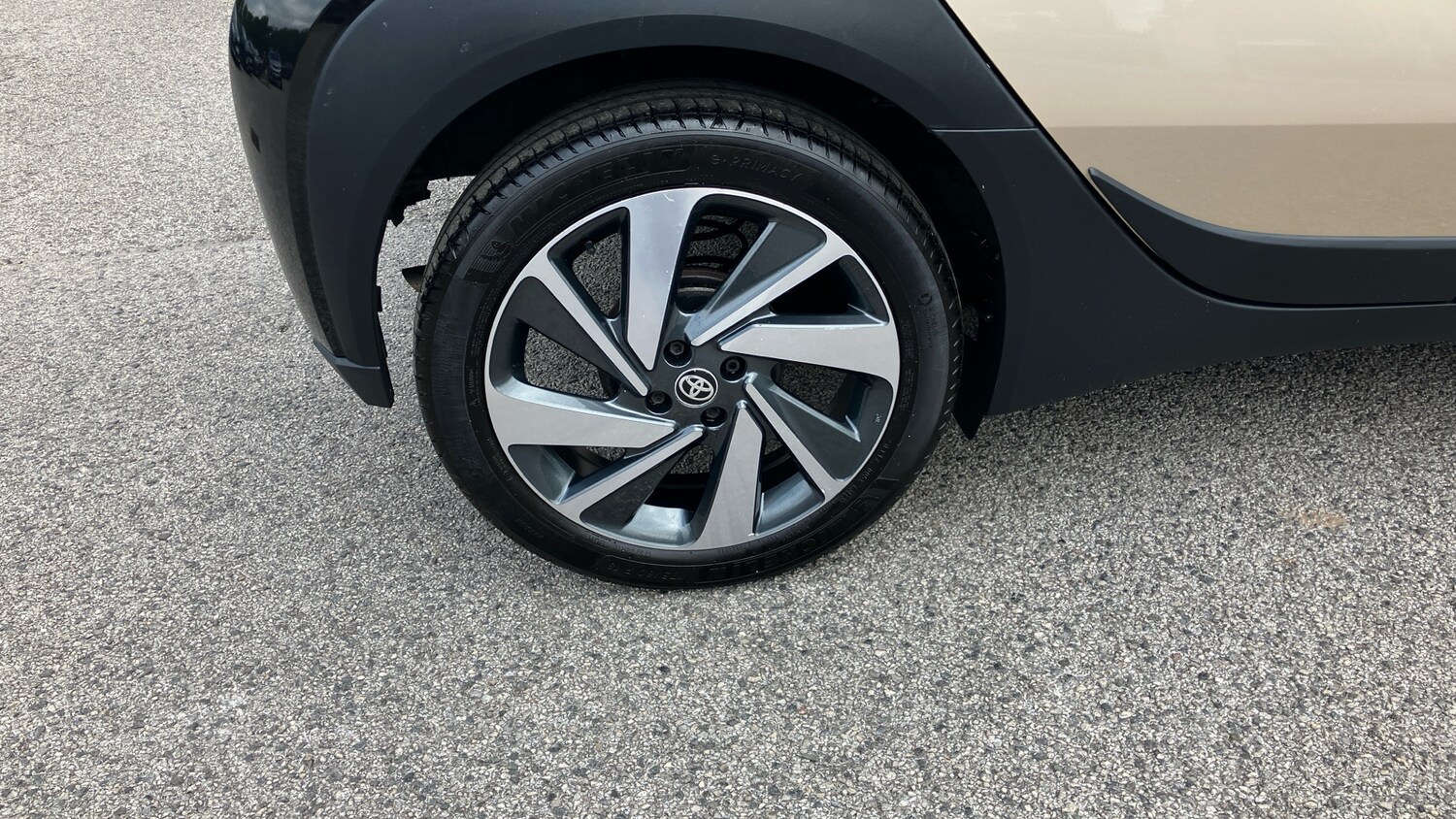 Used Toyota Aygo X 2022 for sale - 76330342: Photo 34