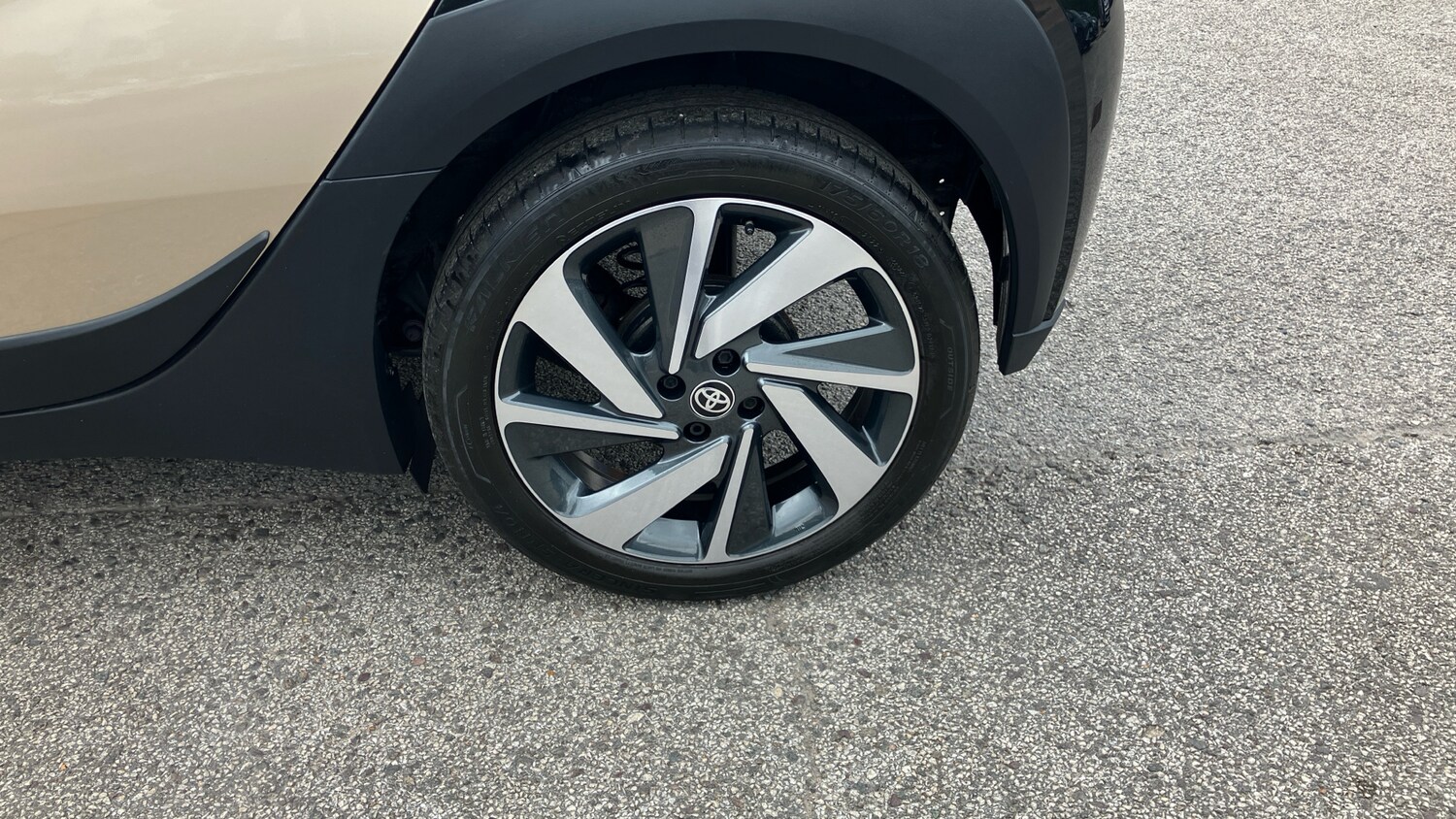 Used Toyota Aygo X 2022 for sale - 76330342: Photo 35