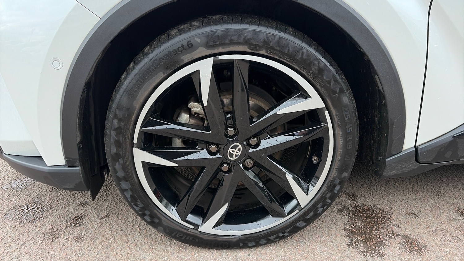 Used Toyota C-HR 2023 for sale - 78004285: Photo 35