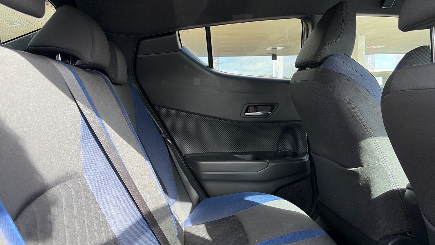 Used Toyota C-HR 2020 for sale - 77918472: Photo 12