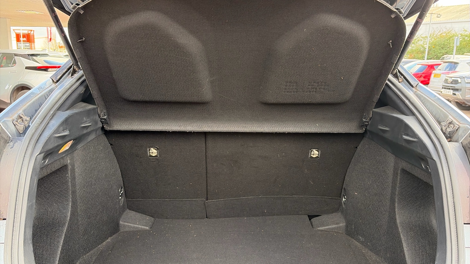 Used Toyota C-HR 2020 for sale - 77918472: Photo 14