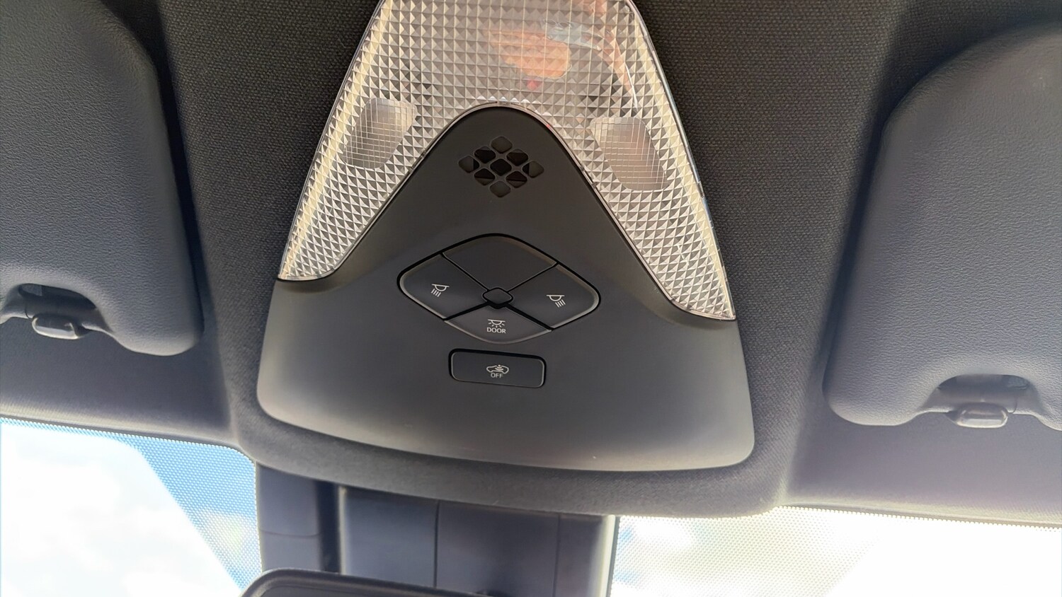 Used Toyota C-HR 2020 for sale - 77918472: Photo 46