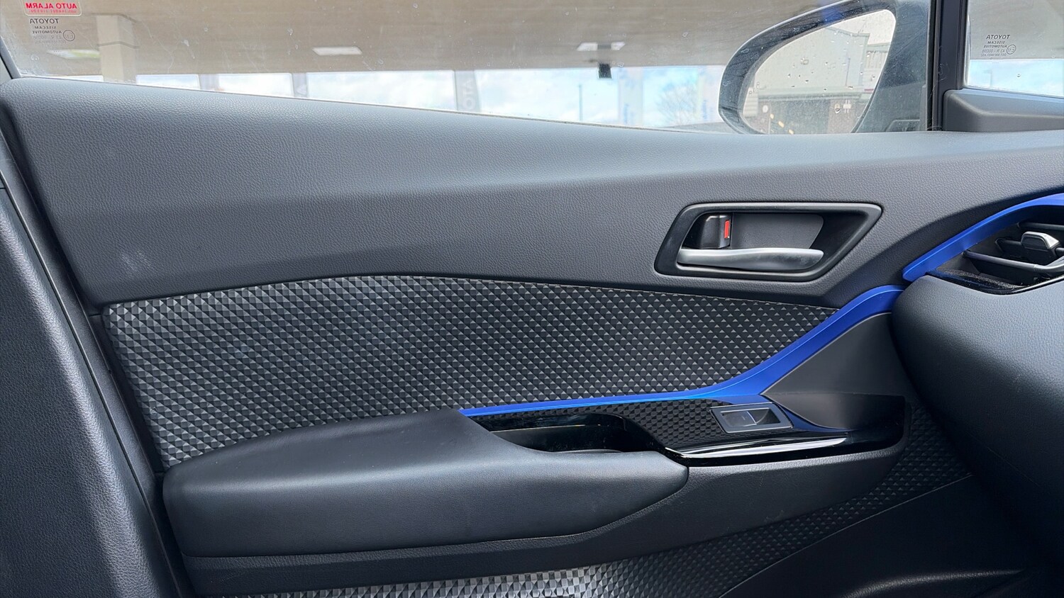 Used Toyota C-HR 2020 for sale - 77918472: Photo 47