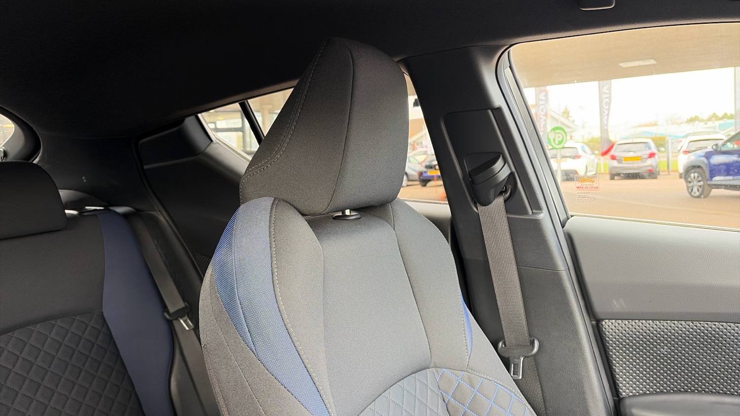 Used Toyota C-HR 2020 for sale - 77918472: Photo 48