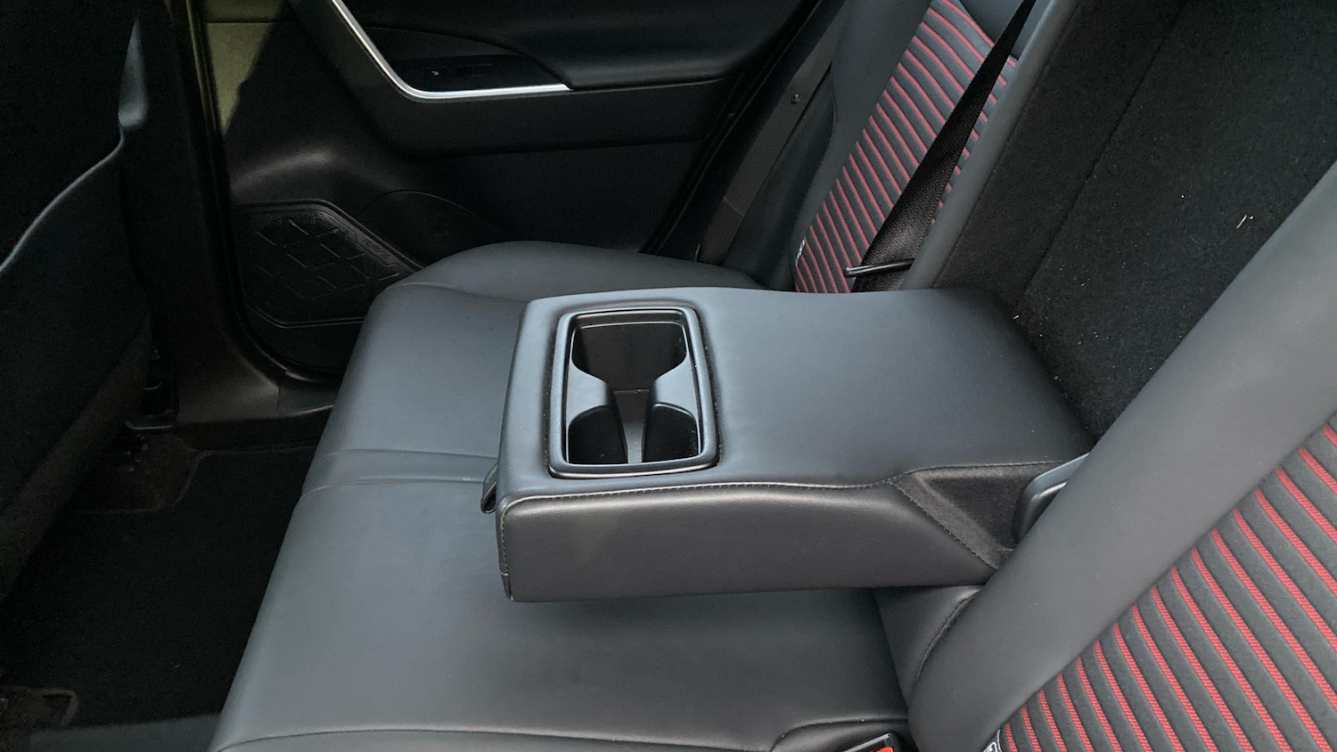 Used Toyota RAV4 2022 for sale - 76908488: Photo 30