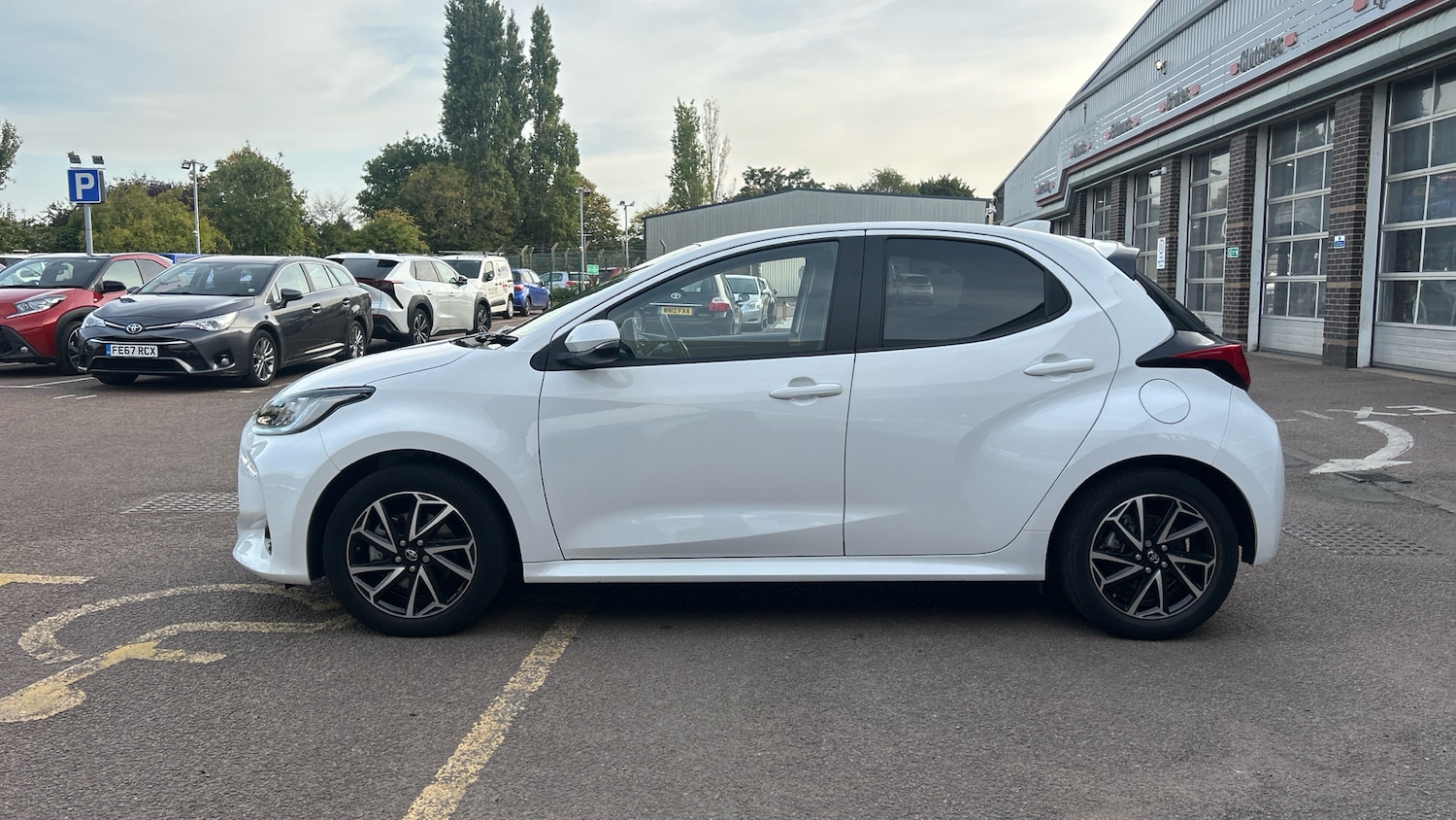 Used Toyota Yaris 2022 for sale - 76007501: Photo 17