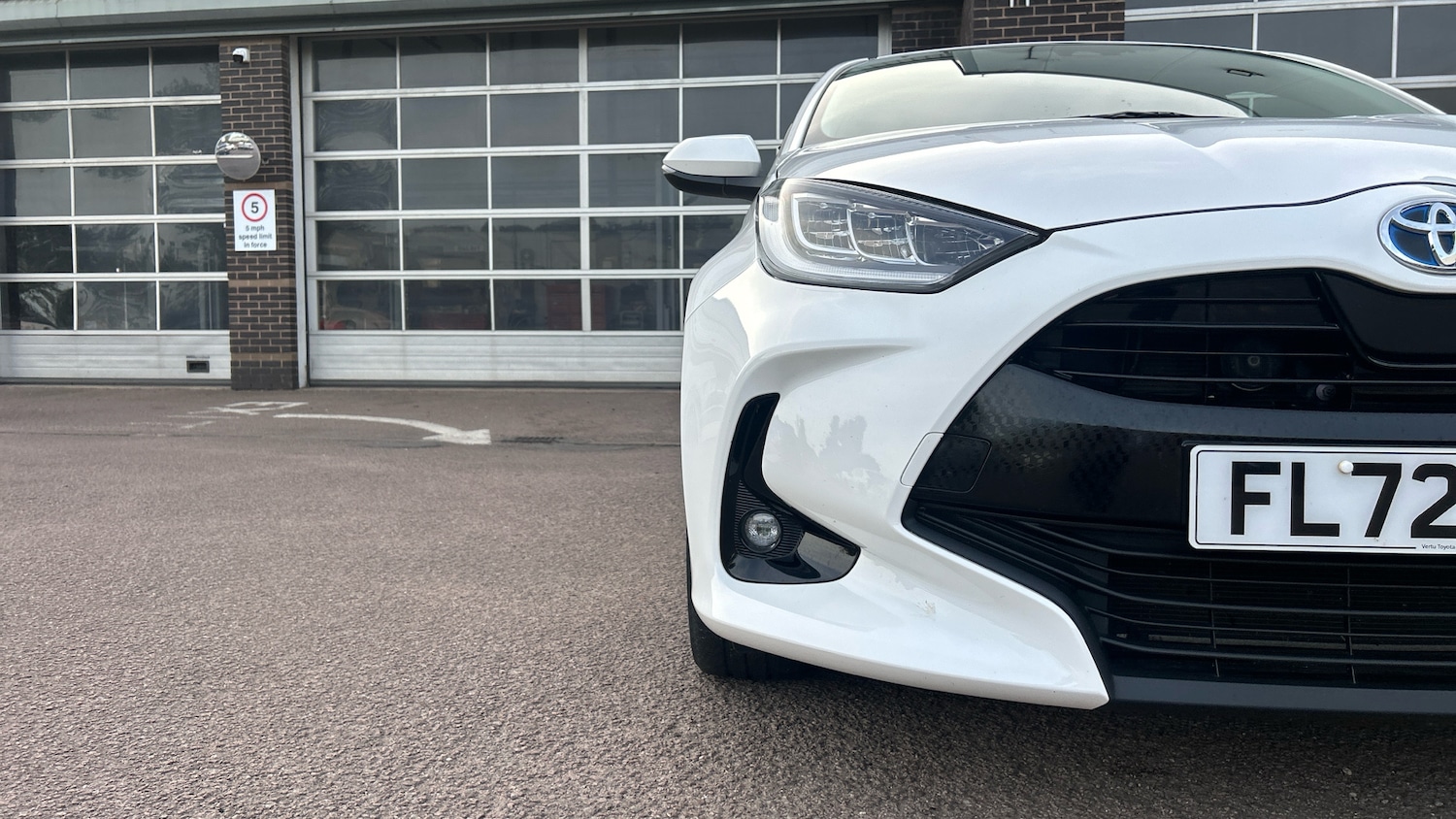Used Toyota Yaris 2022 for sale - 76007501: Photo 31