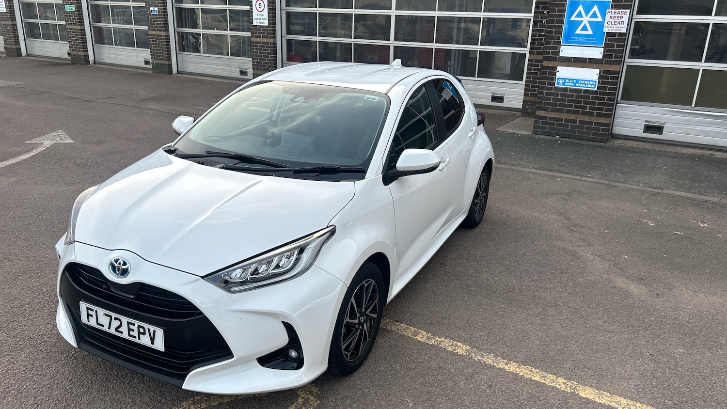 Used Toyota Yaris 2022 for sale - 76007501: Photo 34