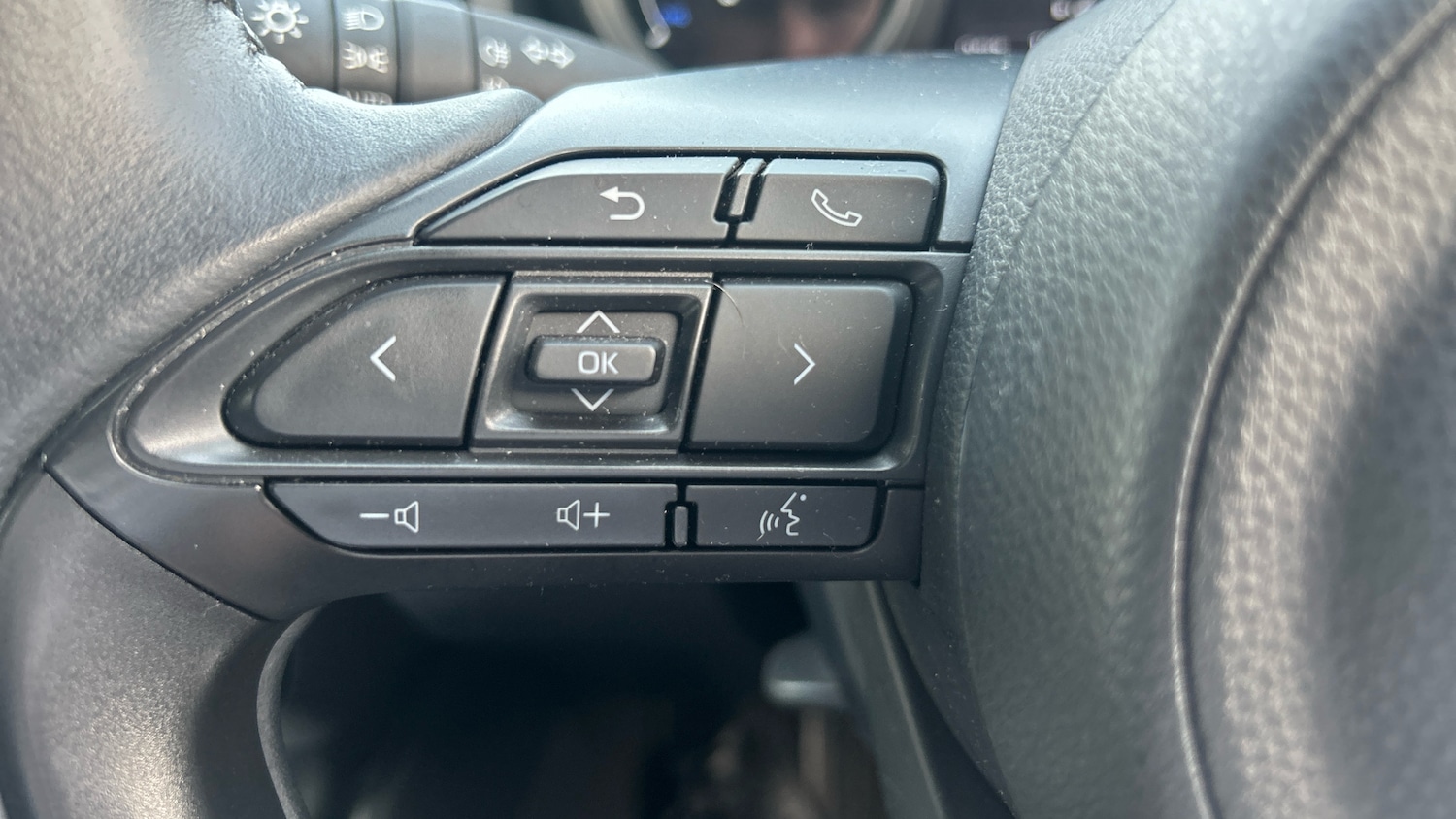 Used Toyota Yaris 2022 for sale - 76007501: Photo 35