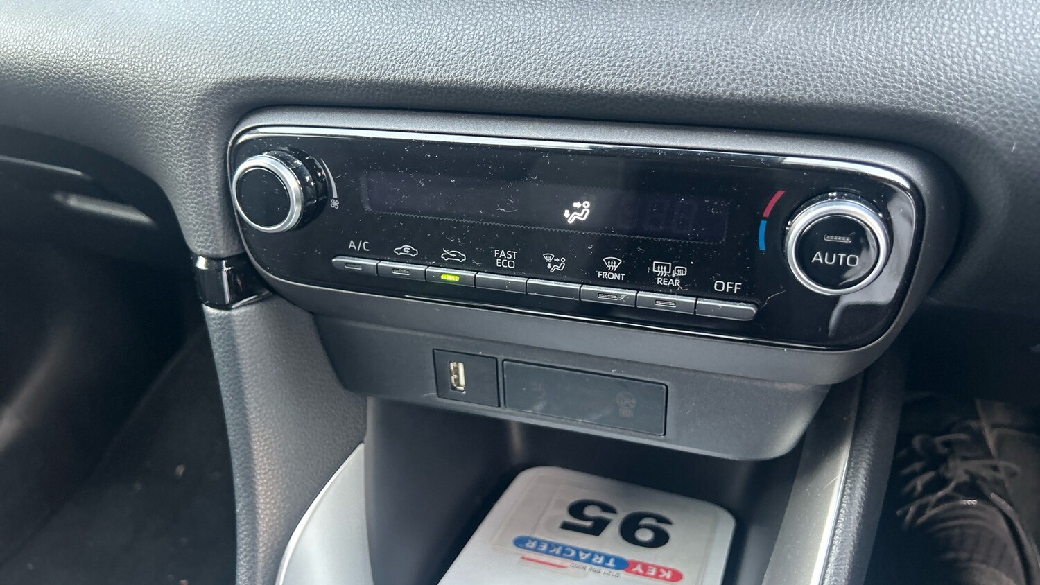 Used Toyota Yaris 2022 for sale - 76007501: Photo 42