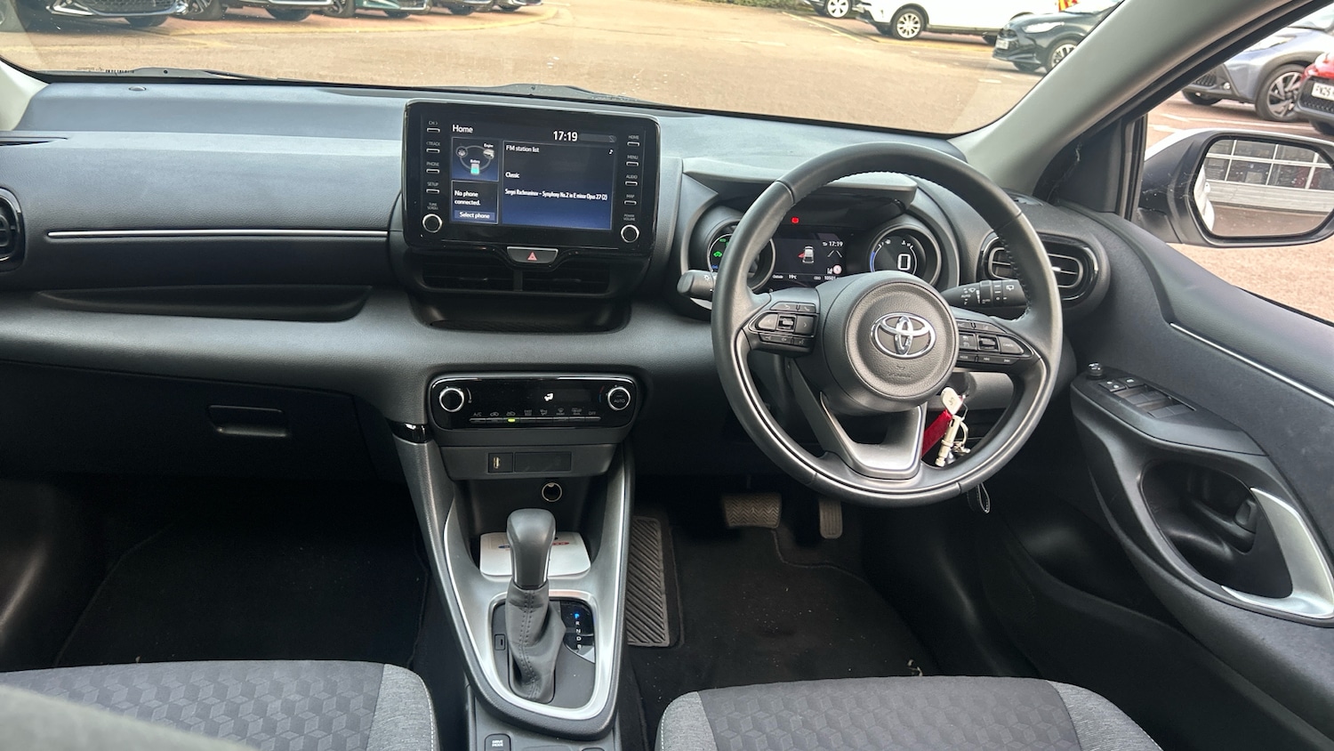 Used Toyota Yaris 2022 for sale - 76007501: Photo 5