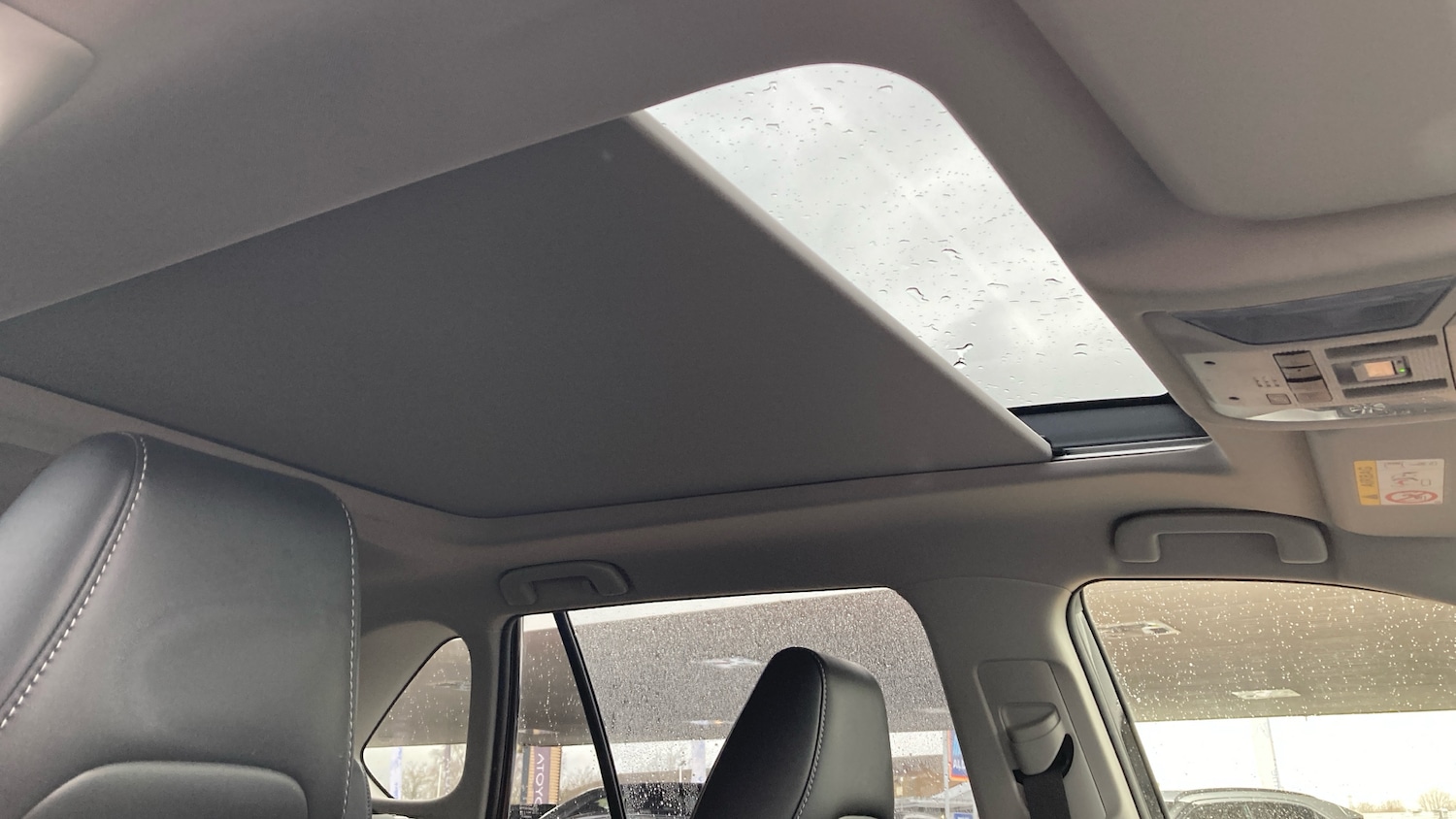 Used Toyota RAV4 2022 for sale - 77300313: Photo 36