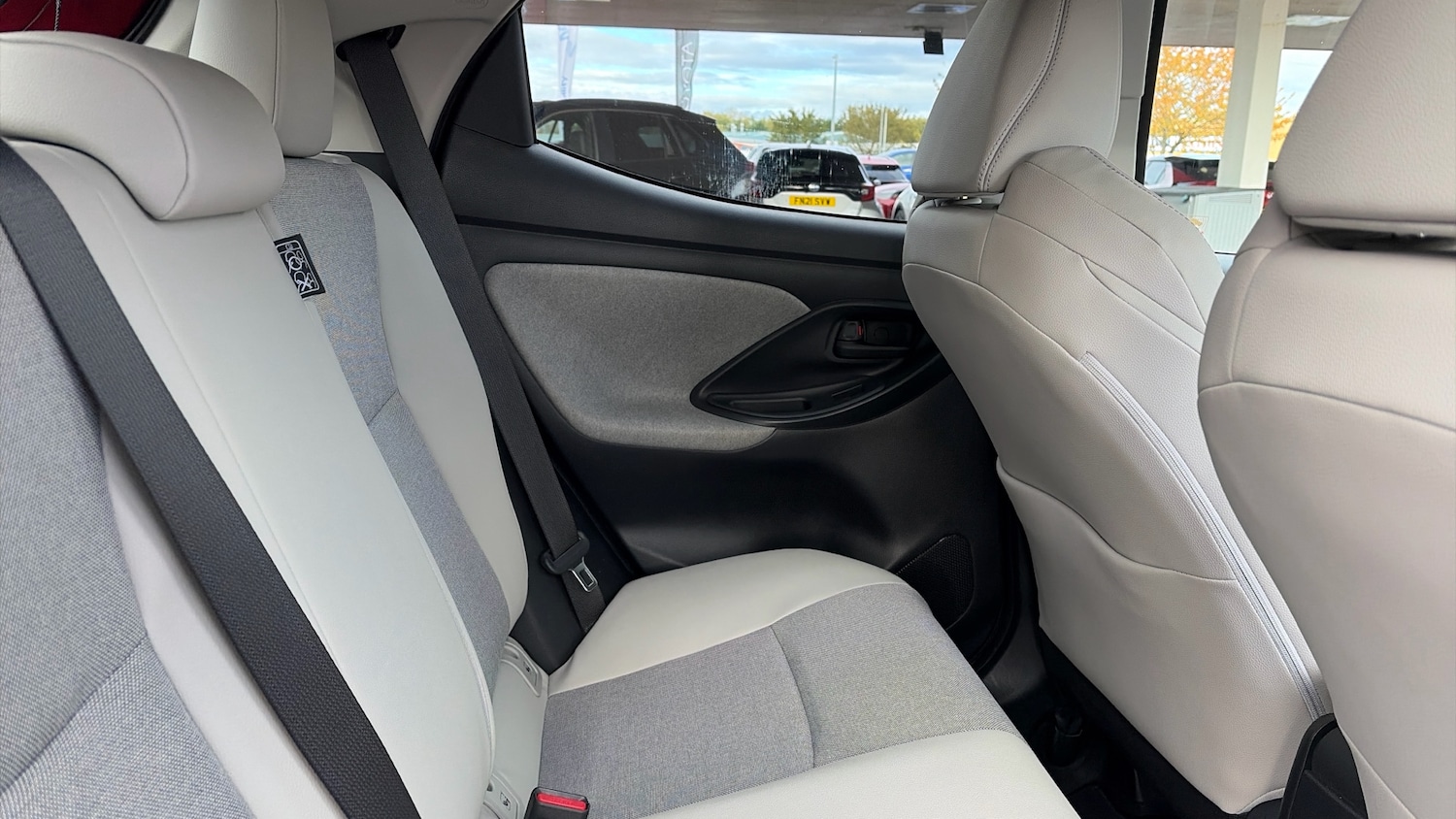Used Toyota Yaris 2020 for sale - 76366952: Photo 12