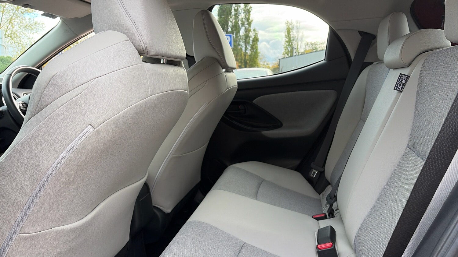 Used Toyota Yaris 2020 for sale - 76366952: Photo 13