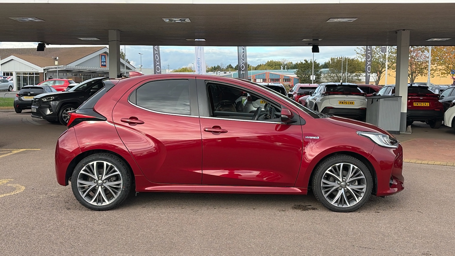 Used Toyota Yaris 2020 for sale - 76366952: Photo 16