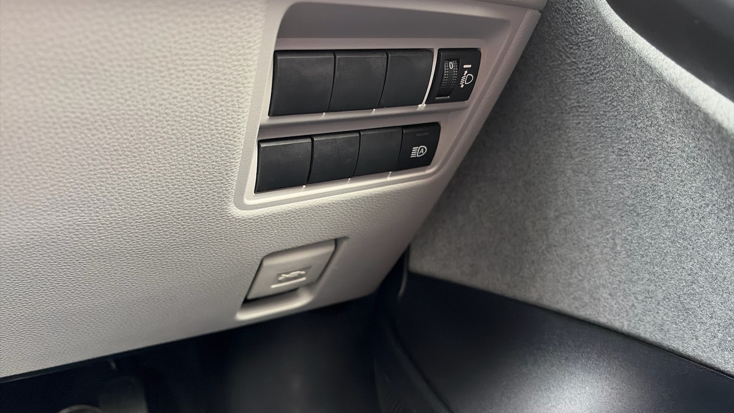 Used Toyota Yaris 2020 for sale - 76366952: Photo 47
