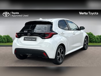 Used Toyota Yaris 2024 for sale - 79073417: Photo