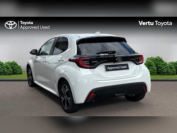 Used Toyota Yaris 2024 for sale - 79073417: Photo