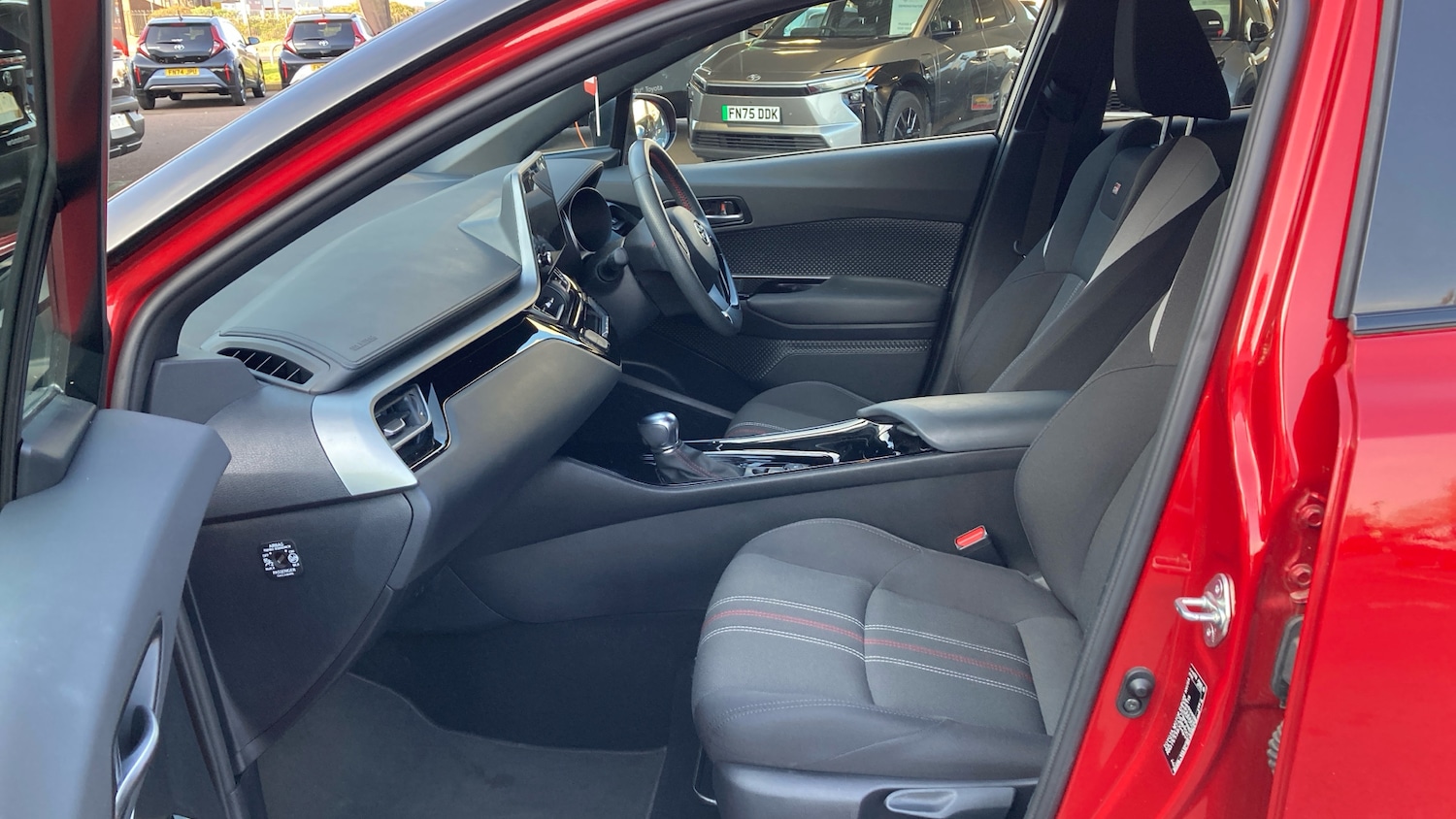 Used Toyota C-HR 2023 for sale - 78015128: Photo 10