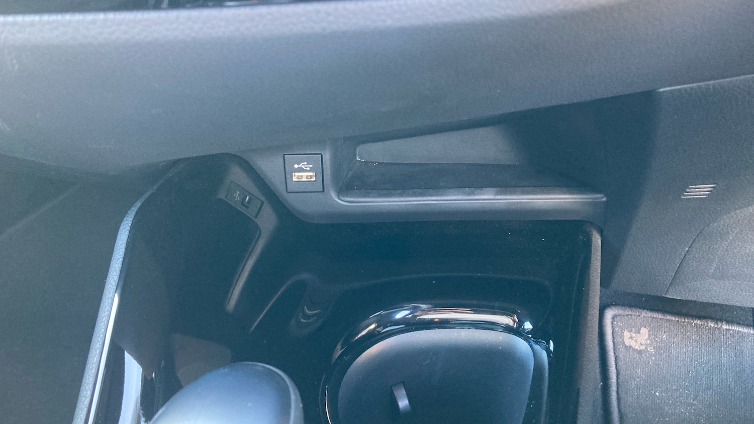 Used Toyota C-HR 2023 for sale - 78015128: Photo 25