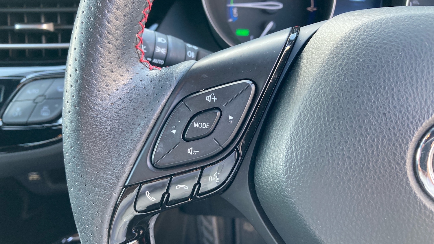 Used Toyota C-HR 2023 for sale - 78015128: Photo 27