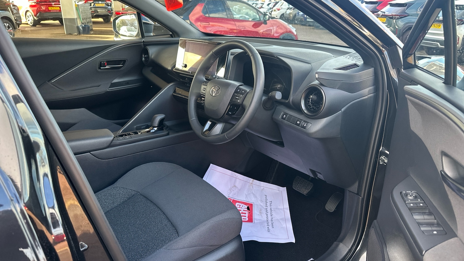 Used Toyota C-HR 2024 for sale - 77136804: Photo 11