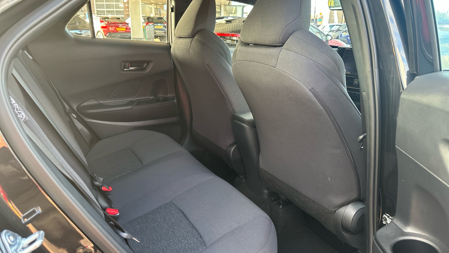 Used Toyota C-HR 2024 for sale - 77136804: Photo 12