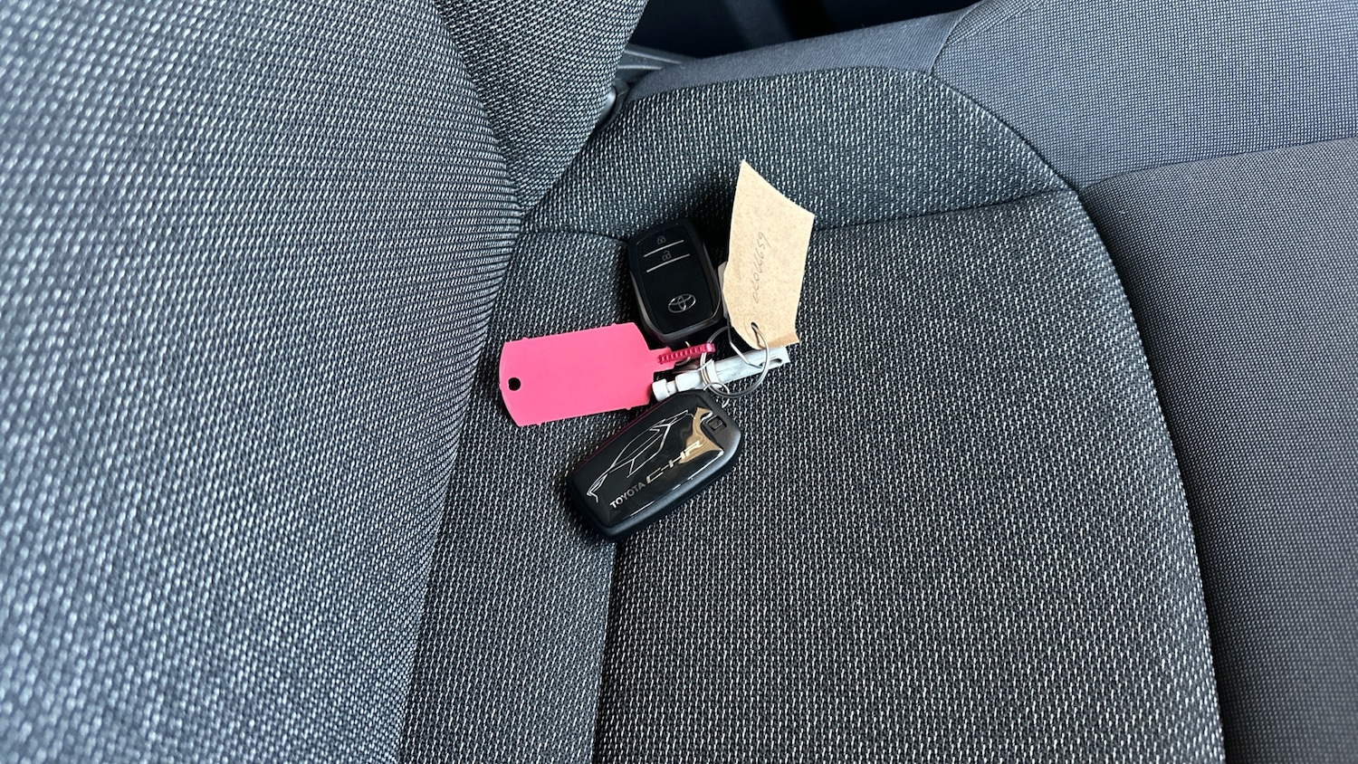 Used Toyota C-HR 2024 for sale - 77136804: Photo 41