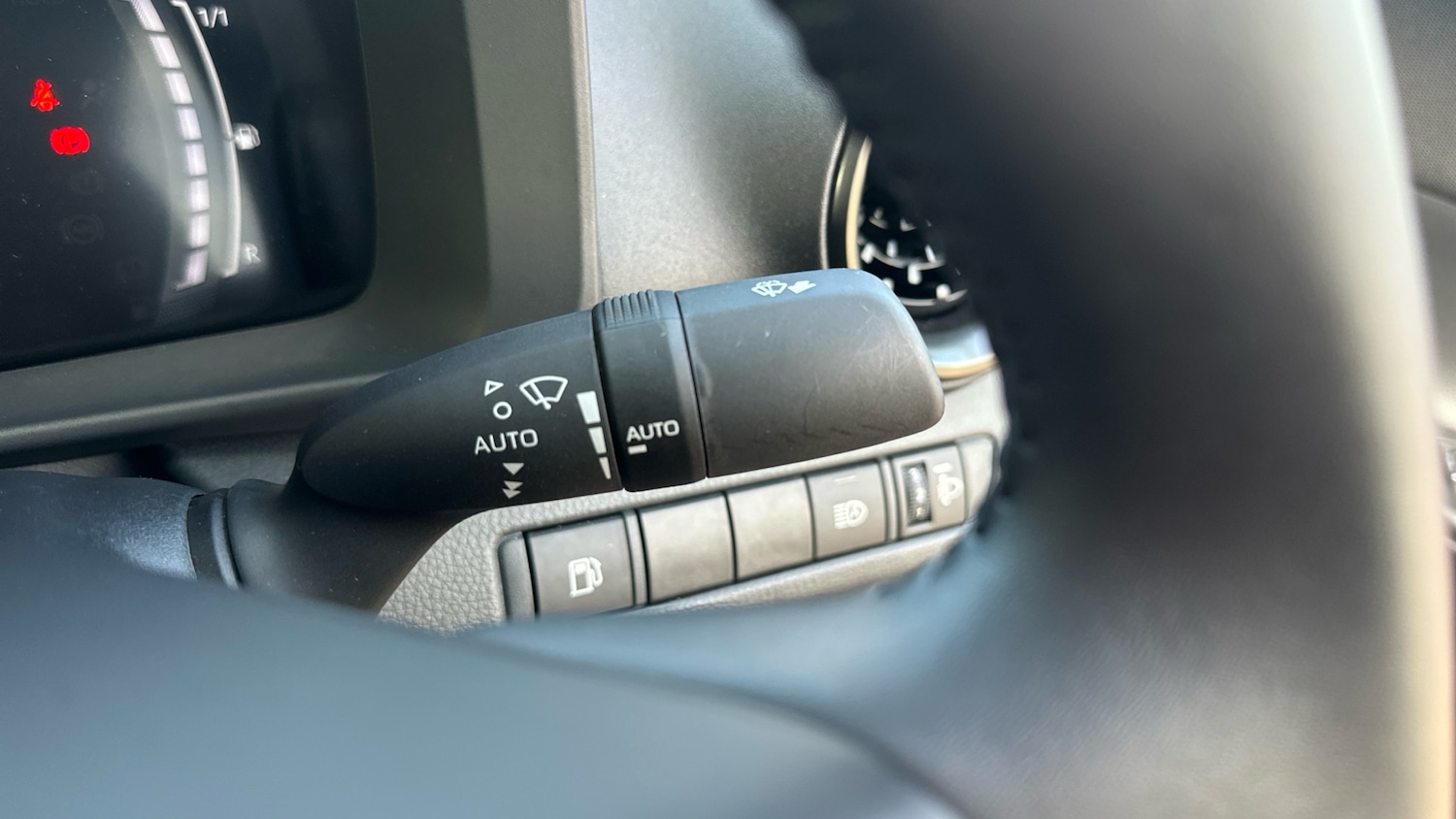 Used Toyota C-HR 2024 for sale - 77136804: Photo 45