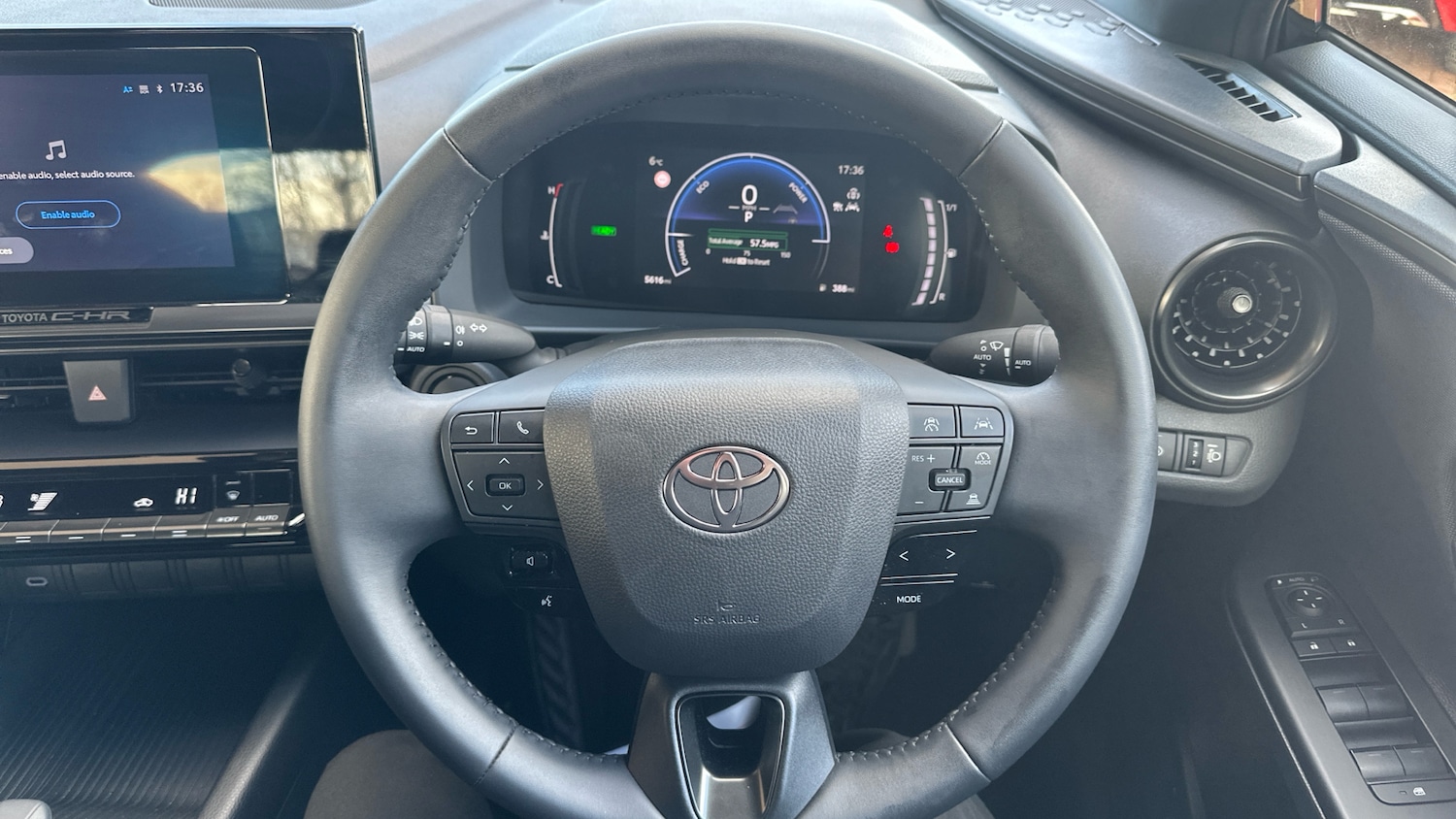 Used Toyota C-HR 2024 for sale - 77136804: Photo 8