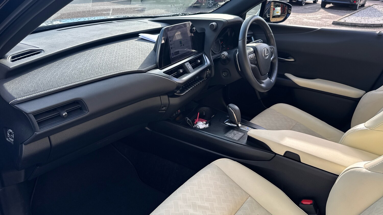 Used Lexus UX 2024 for sale - 76557284: Photo 10