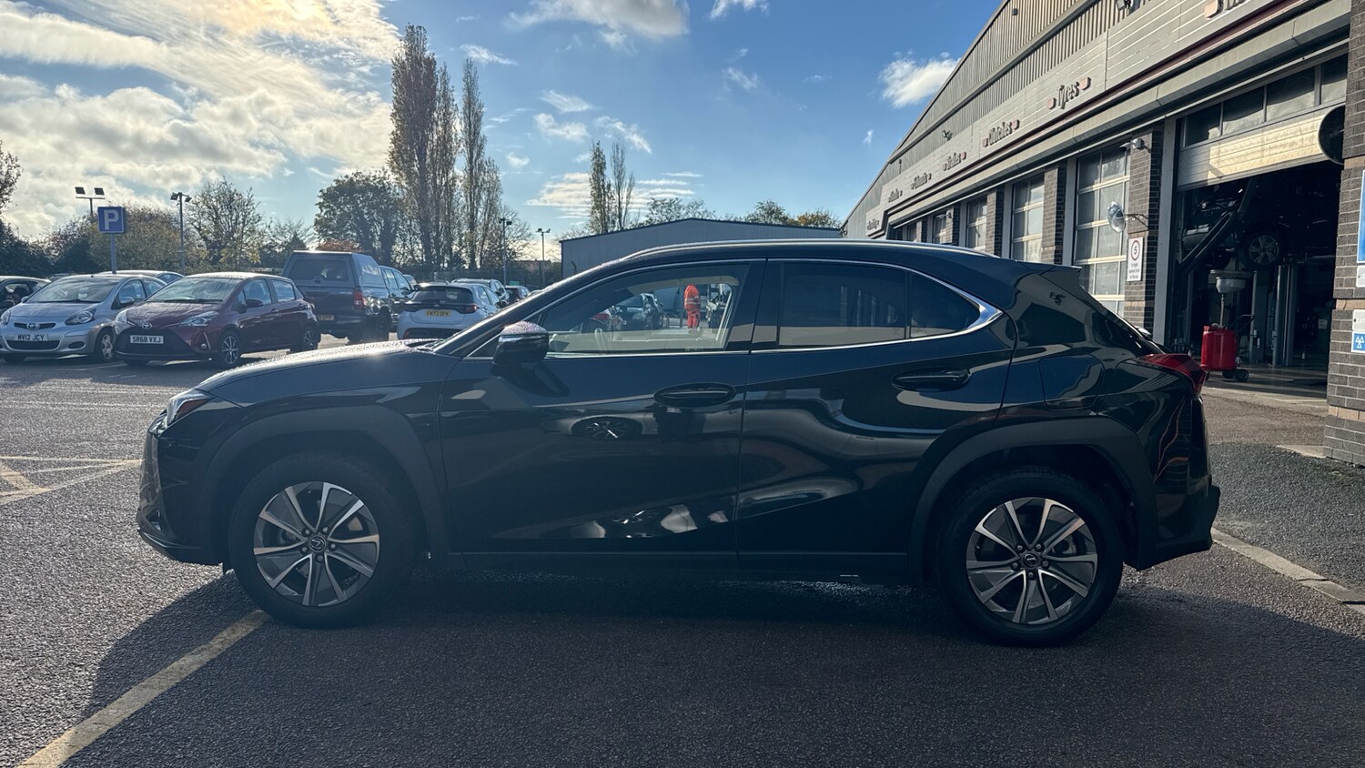Used Lexus UX 2024 for sale - 76557284: Photo 17