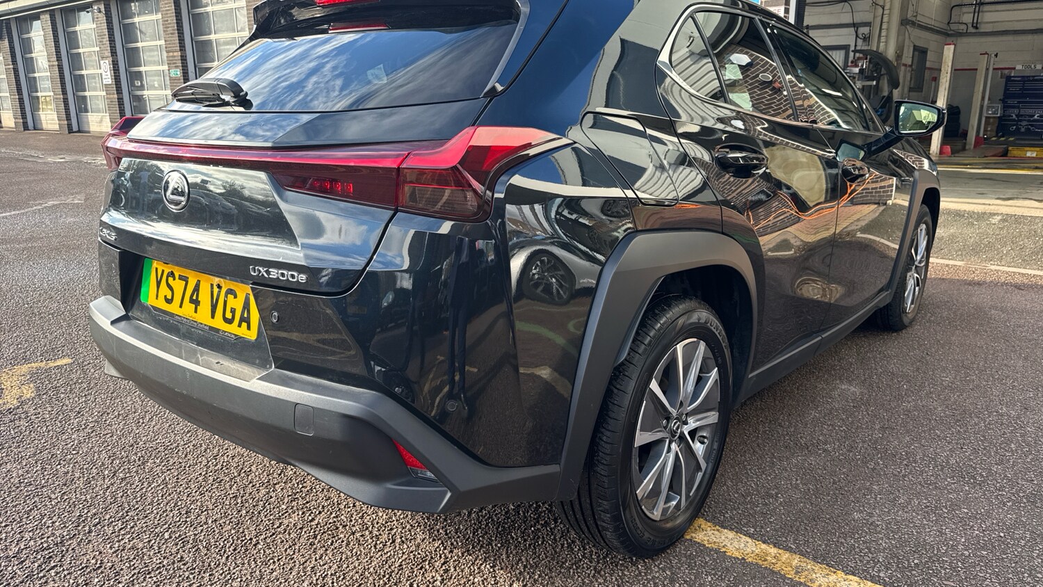 Used Lexus UX 2024 for sale - 76557284: Photo 27
