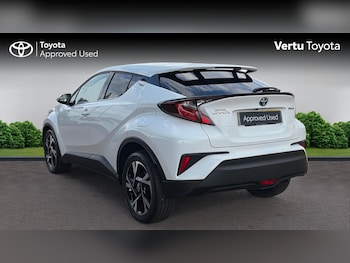 Used Toyota C-HR 2023 for sale - 79045355: Photo