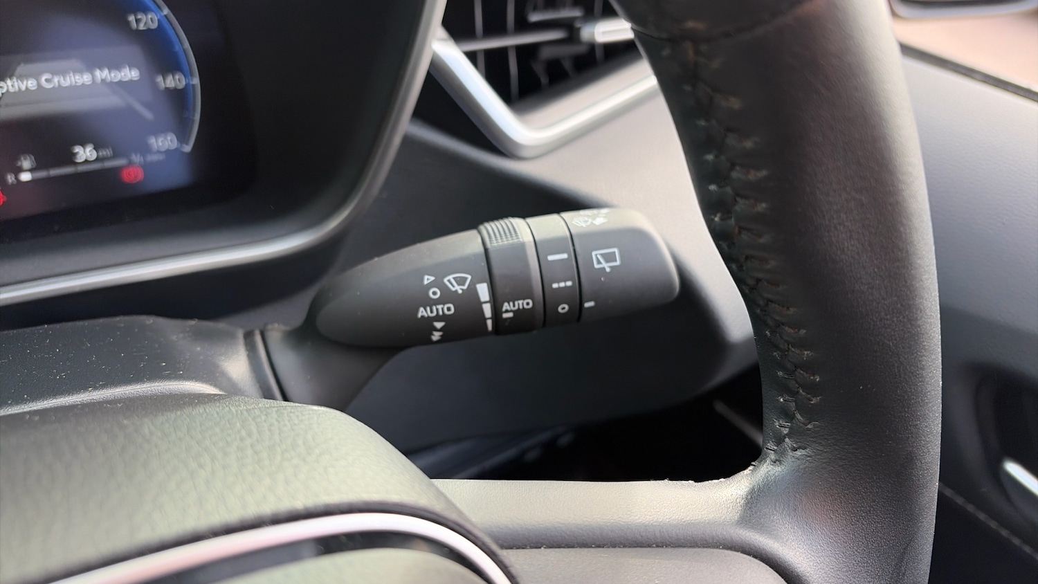 Used Toyota Corolla 2024 for sale - 76281066: Photo 44