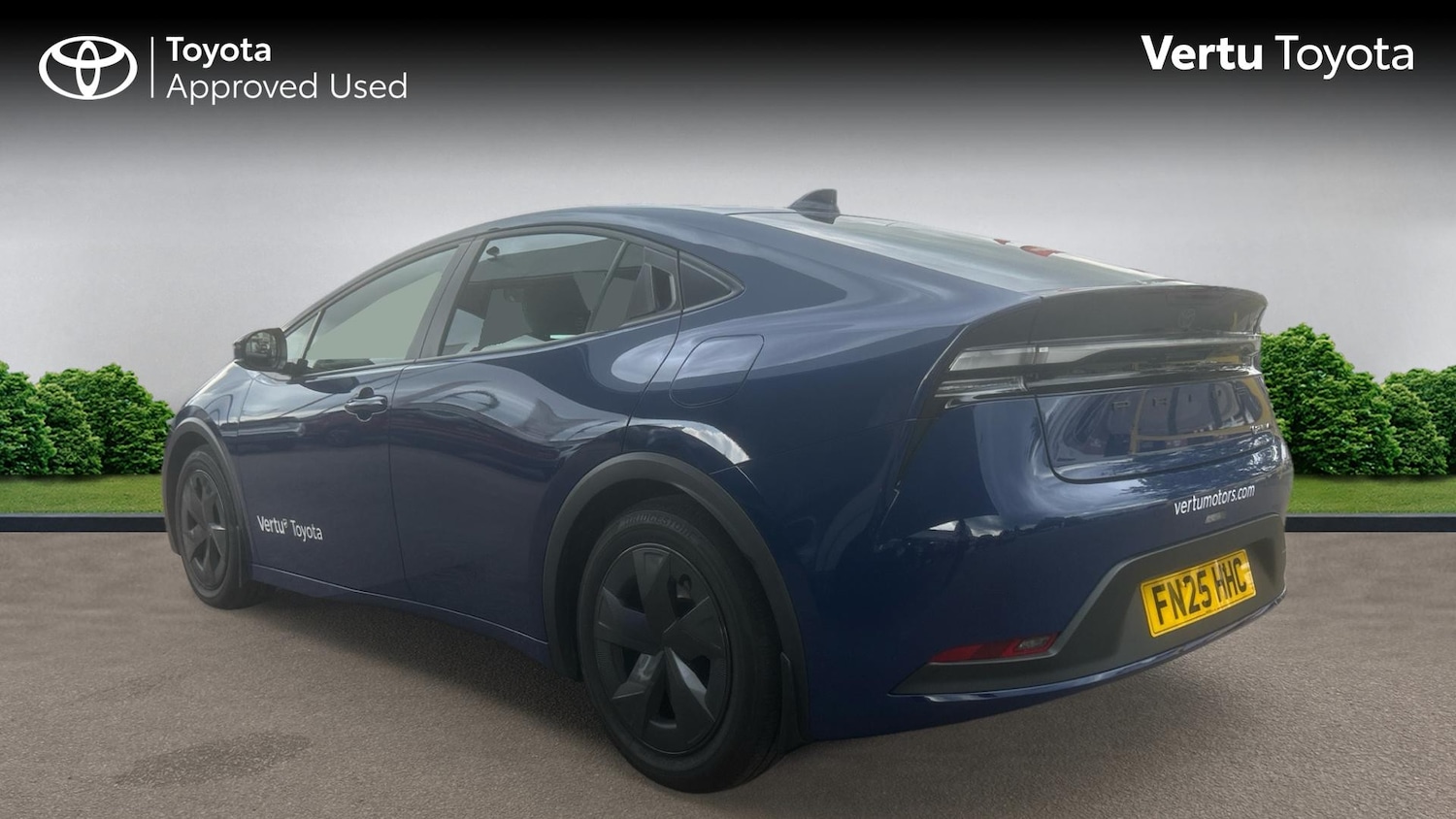 Used Toyota Prius 2025 for sale - 76196316: Photo 4