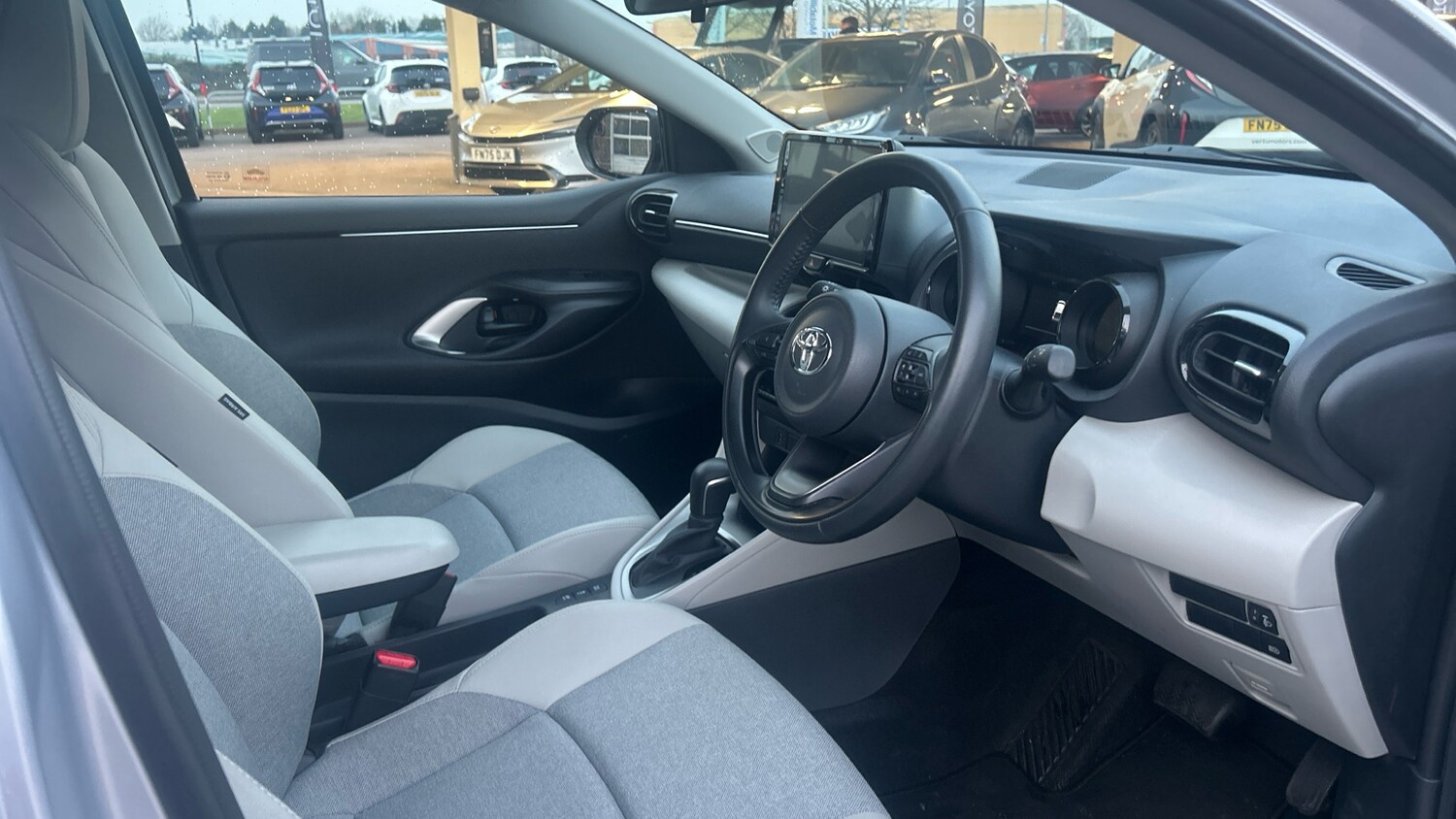 Used Toyota Yaris 2023 for sale - 77845183: Photo 11