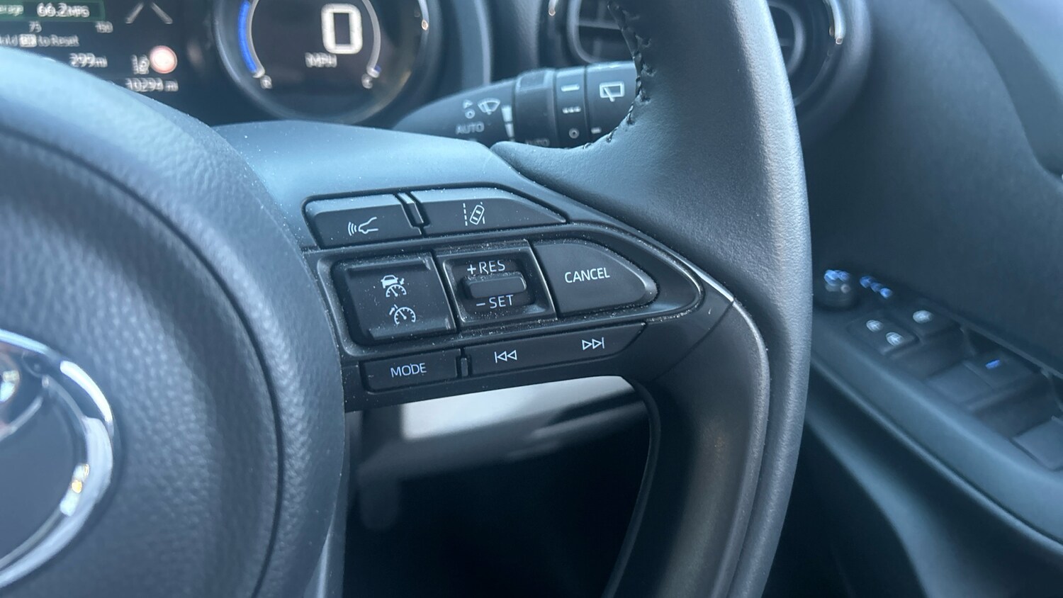 Used Toyota Yaris 2023 for sale - 77845183: Photo 36