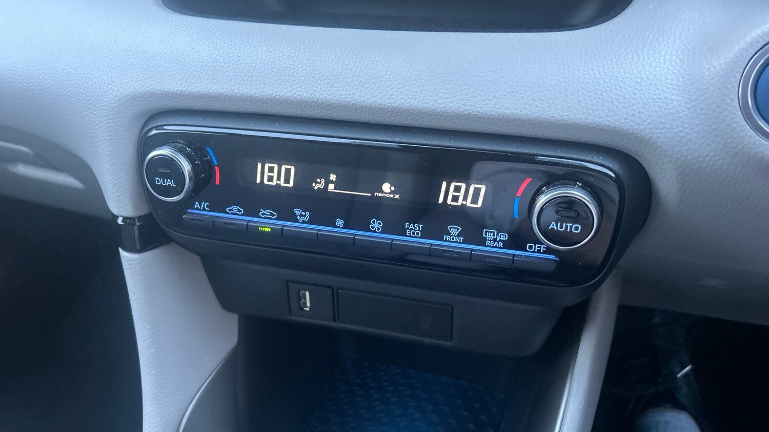 Used Toyota Yaris 2023 for sale - 77845183: Photo 40