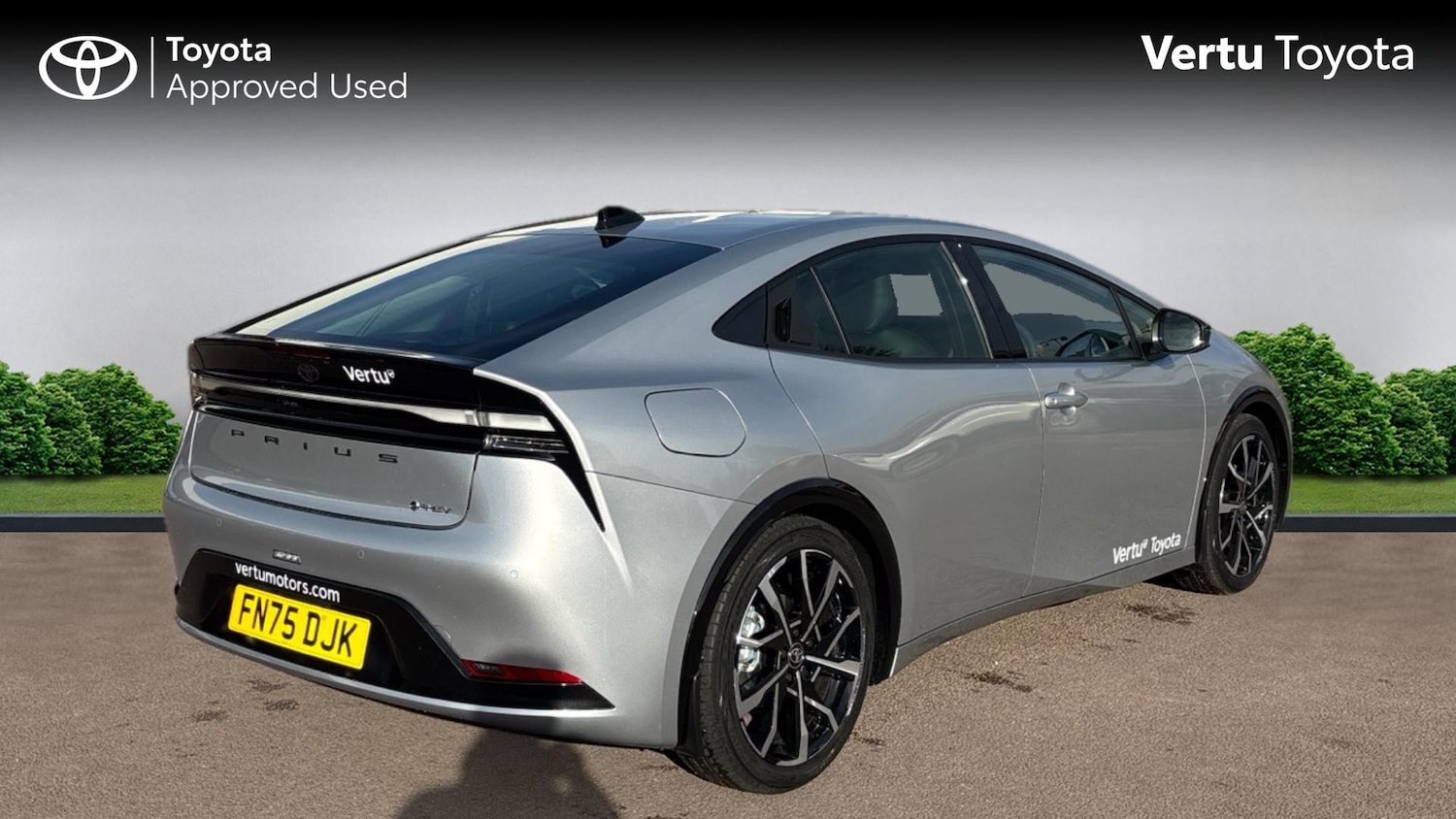 Used Toyota Prius 2025 for sale - 77851175: Photo 2